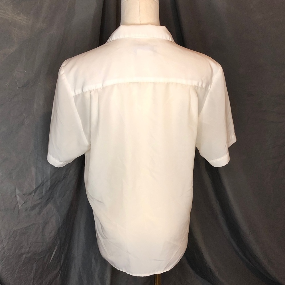 80’s Women’s Short Sleeve Shirt by Lord & Taylor - Picture 7 of 14